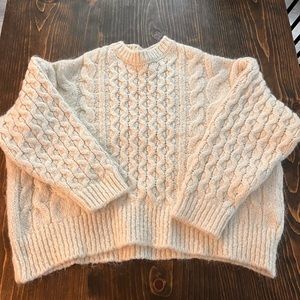 Zara Oversized Cream Cable Knit Sweater  Size Medium